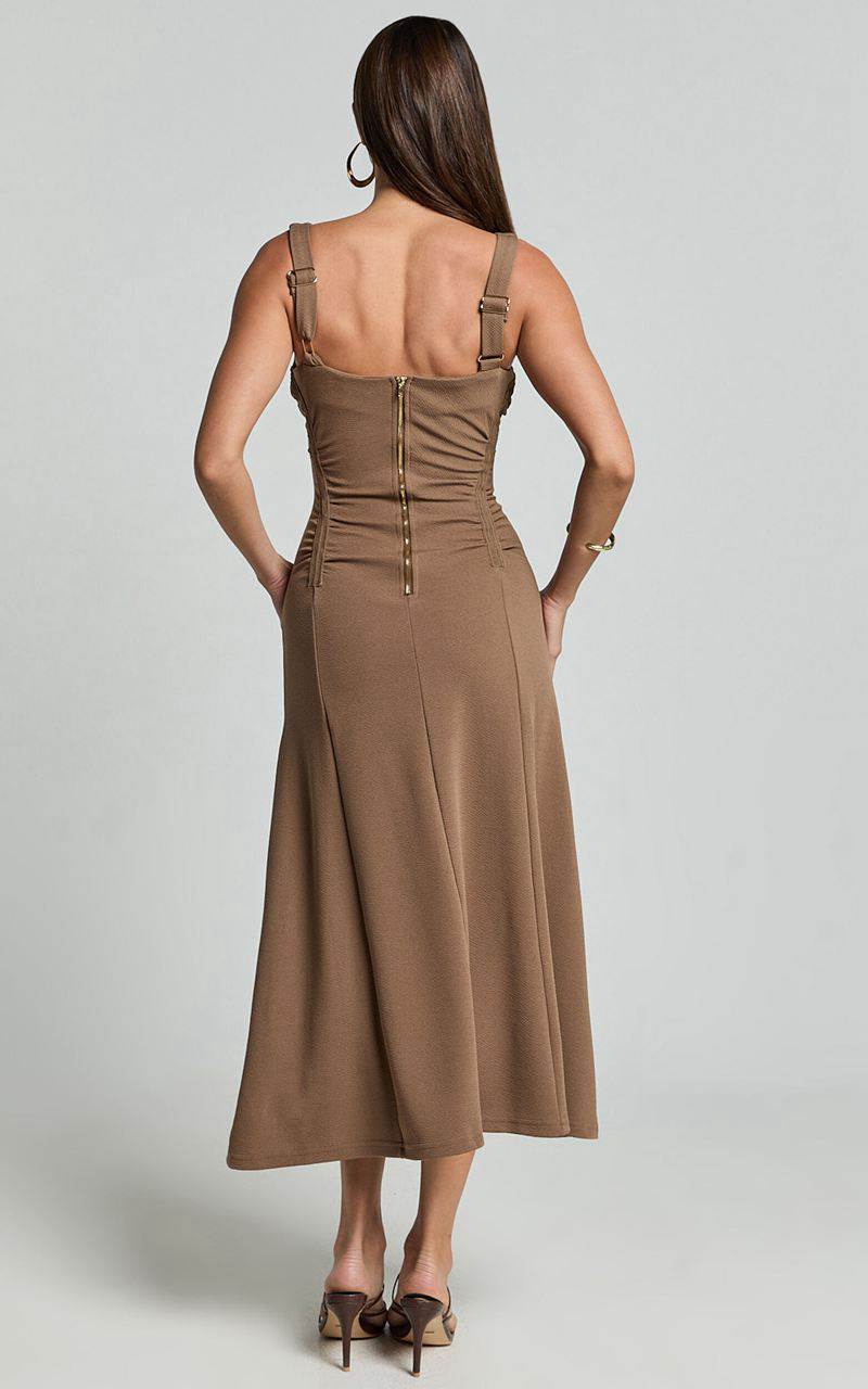 Showpo Jacel Midi Dress - Ruched Fit And Flare Dress Mocha | XMKGRH875