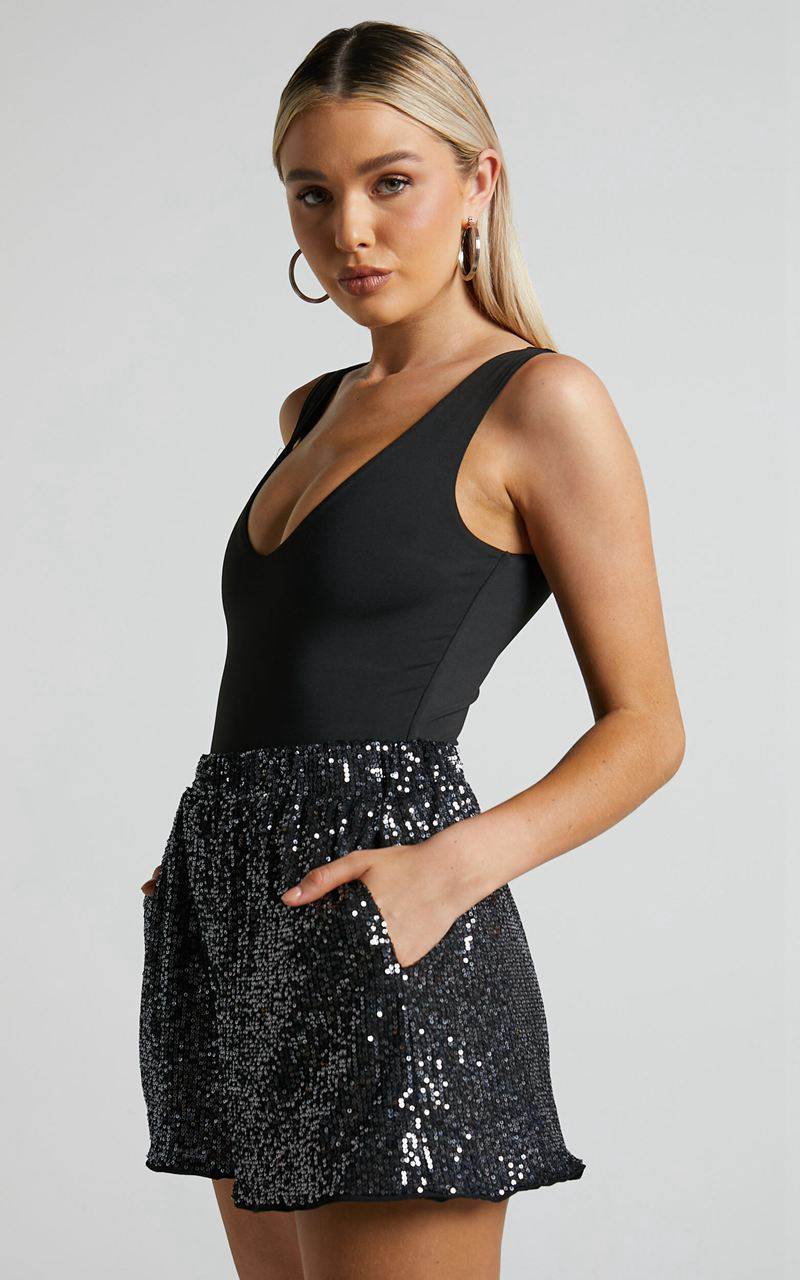 Showpo Jacquie Relaxed Shorts - Sequin Shorts Gunmetal | LIPMDC158