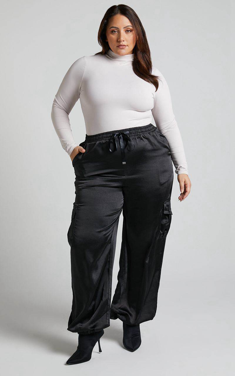 Showpo Jadeiah Pants - Mid Rise Cargo Pocket Satin Jogger Pant Black | PJHQYO702