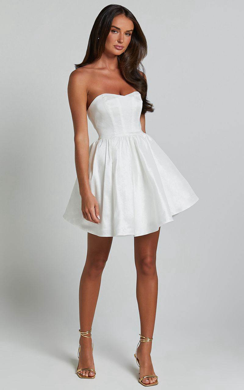 Showpo Jayde Mini Dress - Strapless Sweetheart Fit And Flare Dress White | UOZKJT149