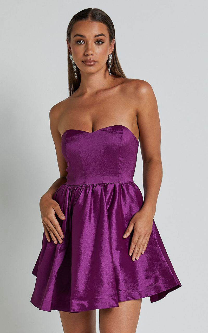 Showpo Jayde Mini Dress - Strapless Sweetheart Fit And Flare Dress Orchid | XLOCUY065