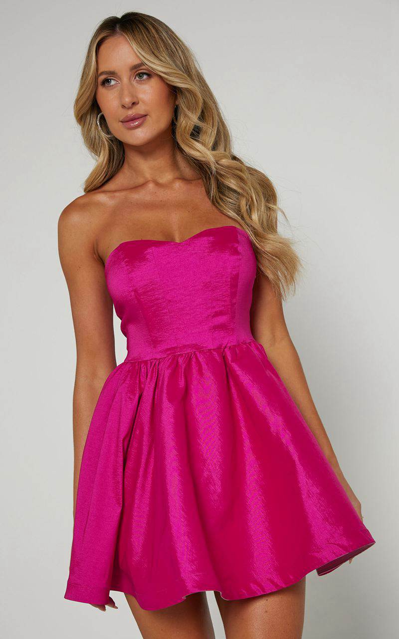 Showpo Jayde Mini Dress - Strapless Sweetheart Fit And Flare Dress Magenta | TKMYHU452