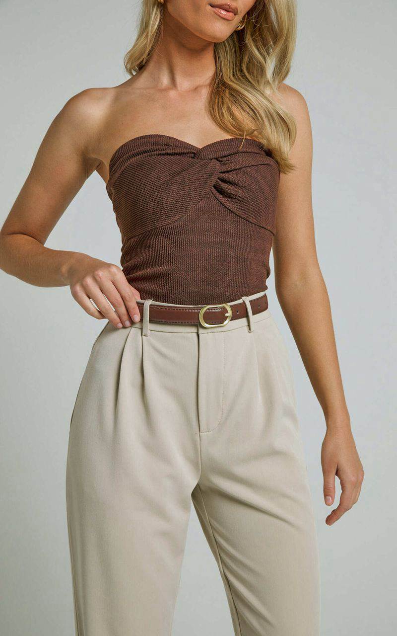 Showpo Jelena Top - Jersey Strapless Twist Front Top Chocolate | WSBLOY891