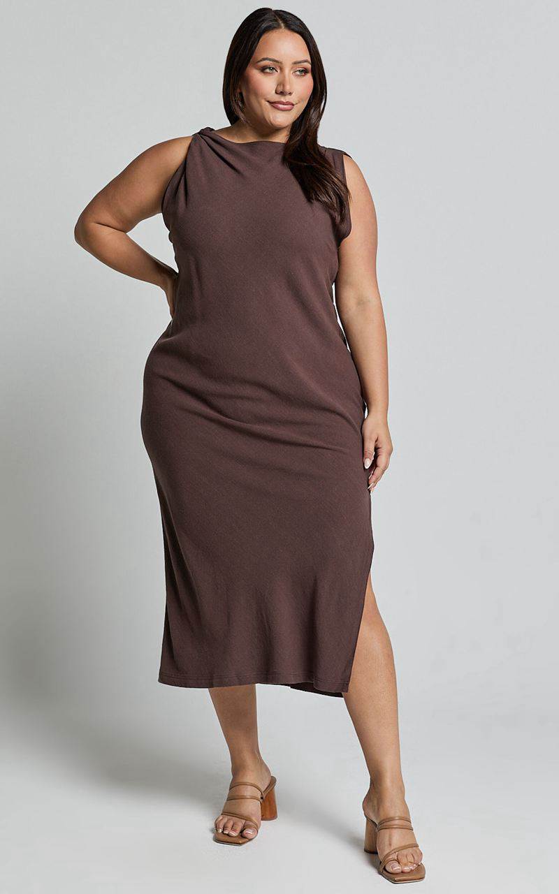 Showpo Jessenia Maxi Dress - Linen Look High Neck Dress Chocolate | BPIUWJ602