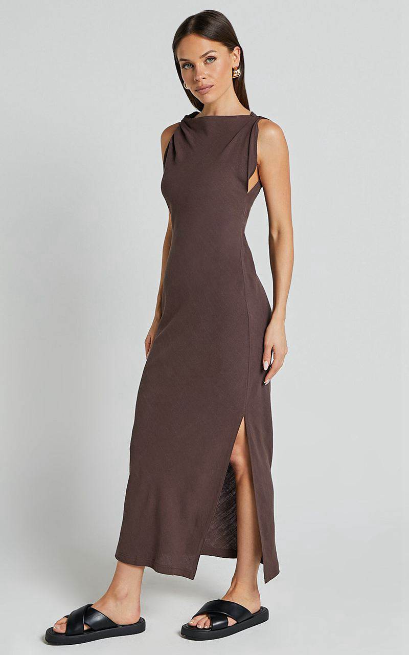 Showpo Jessenia Maxi Dress - Linen Look High Neck Dress Chocolate | BPIUWJ602