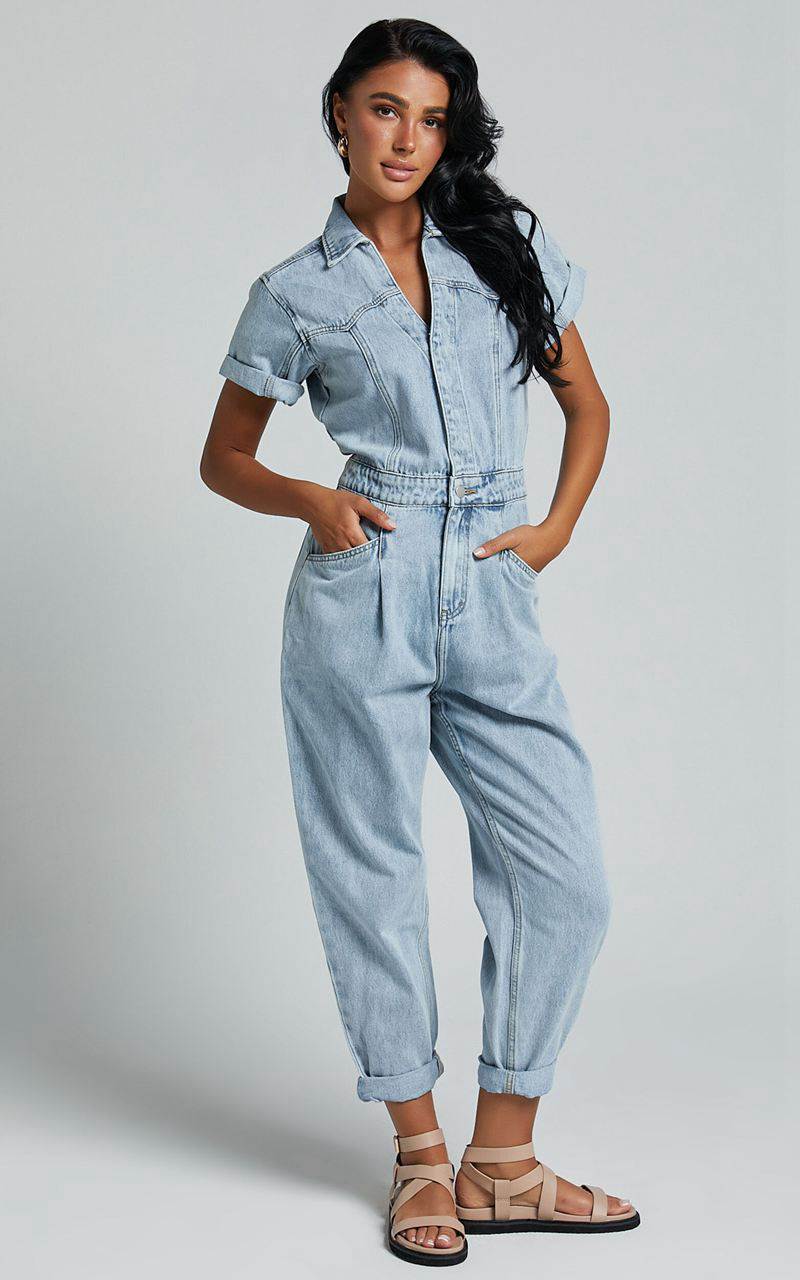 Showpo Jordyn Jumpsuit - Short Sleeve Collared Button Through Denim Jumpsuit Light Blue | YSOEPN682