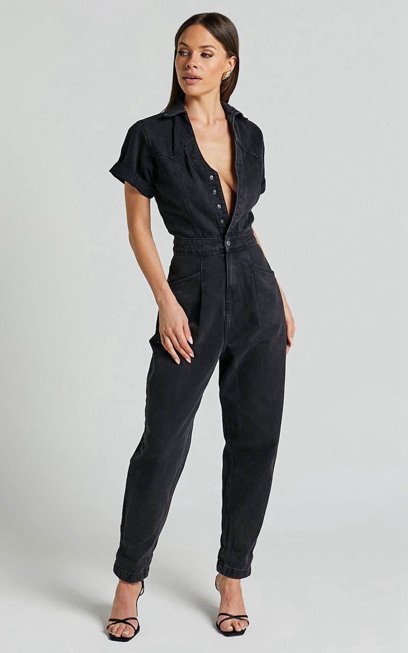 Showpo Jordyn Jumpsuit - Short Sleeve Collared Button Through Denim Jumpsuit Black Wash | PEKMYX781