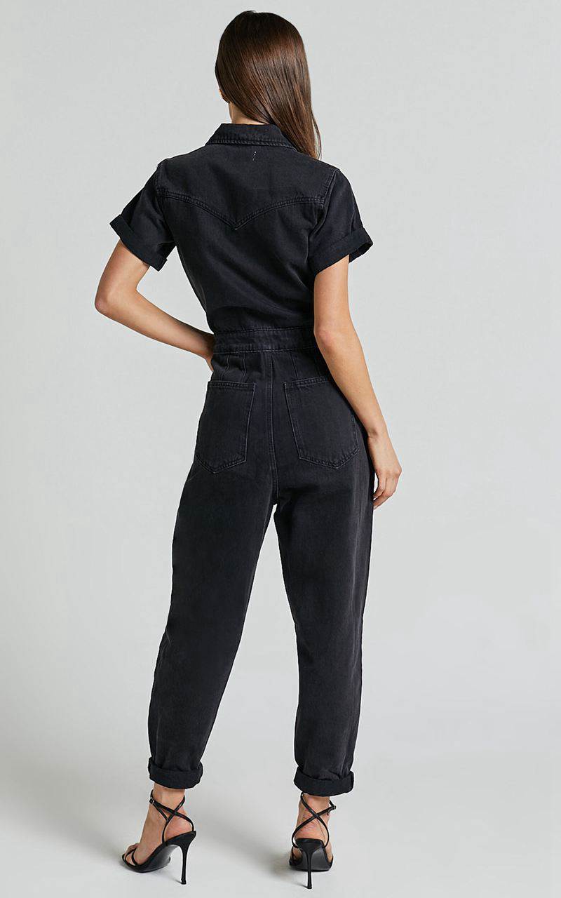 Showpo Jordyn Jumpsuit - Short Sleeve Collared Button Through Denim Jumpsuit Black Wash | PEKMYX781