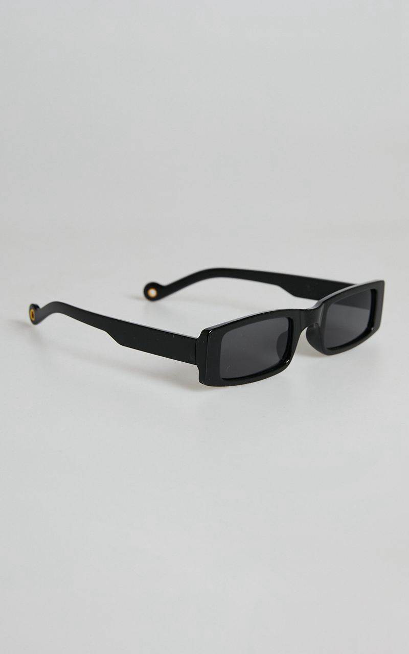 Showpo Jorgelina Rectangle Sunglasses Black | NYAKLW821