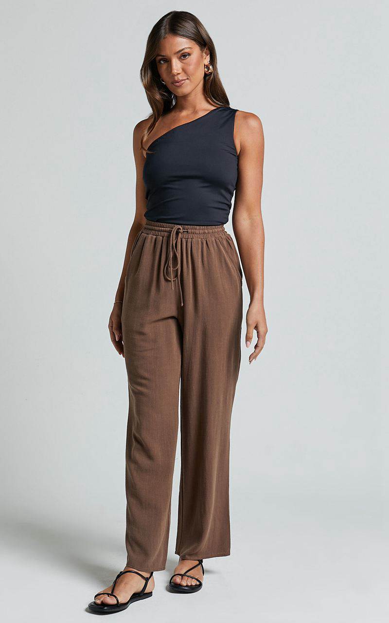 Showpo Kala Pants - Mid Waisted Relaxed Elastic Waist Pants Chocolate | VDTBYH265