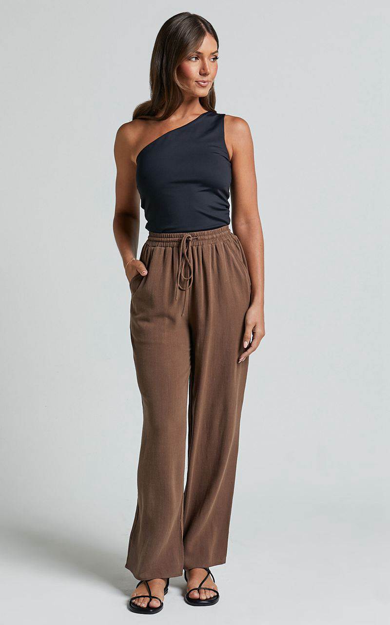 Showpo Kala Pants - Mid Waisted Relaxed Elastic Waist Pants Chocolate | VDTBYH265