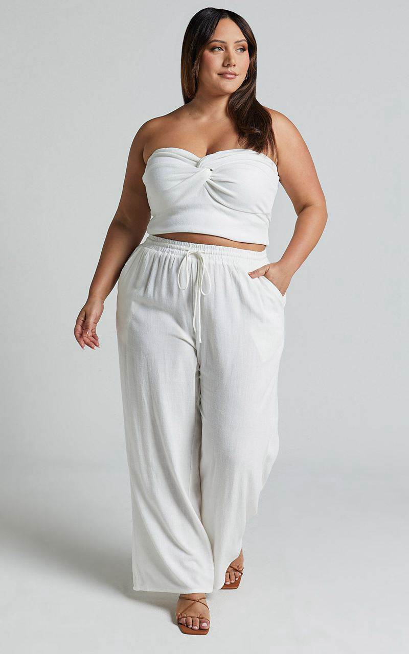 Showpo Kala Pants - Mid Waisted Relaxed Elastic Waist Pants White | ADUEHO530