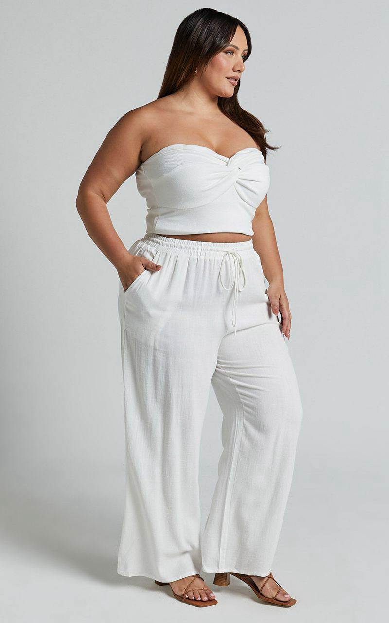 Showpo Kala Pants - Mid Waisted Relaxed Elastic Waist Pants White | ADUEHO530