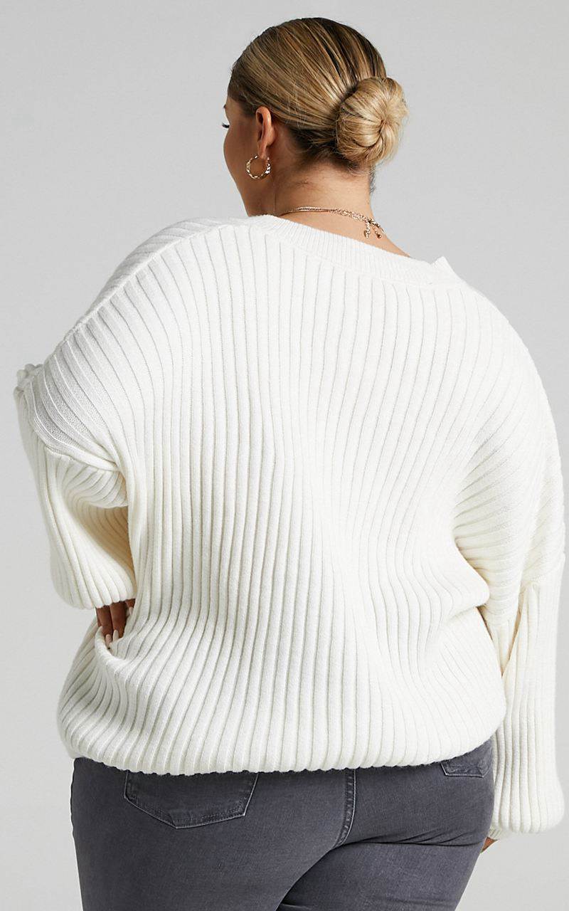 Showpo Kartia Jumper - V Neck Jumper Off White | LMQDXP741