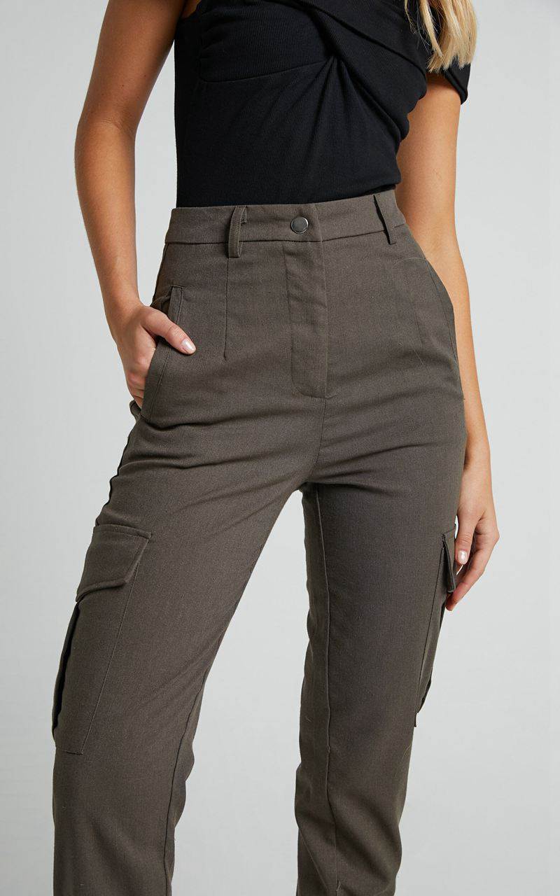 Showpo Kayla Pants - Mid Rise Cargo Pants Dark Olive | AHTMPI728