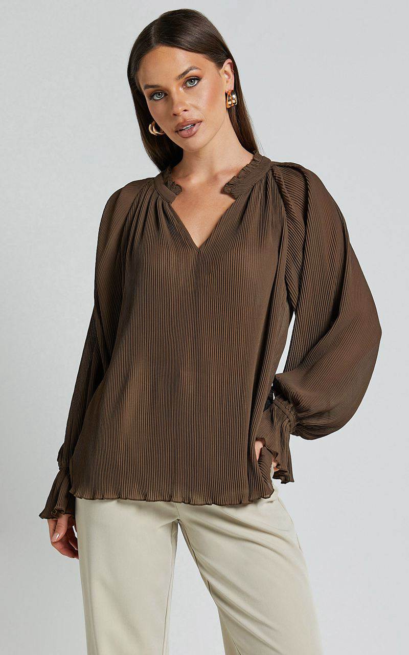 Showpo Kerray Top - V Neck Long Sleeve Pleated Top Mocha | UXMGEH871