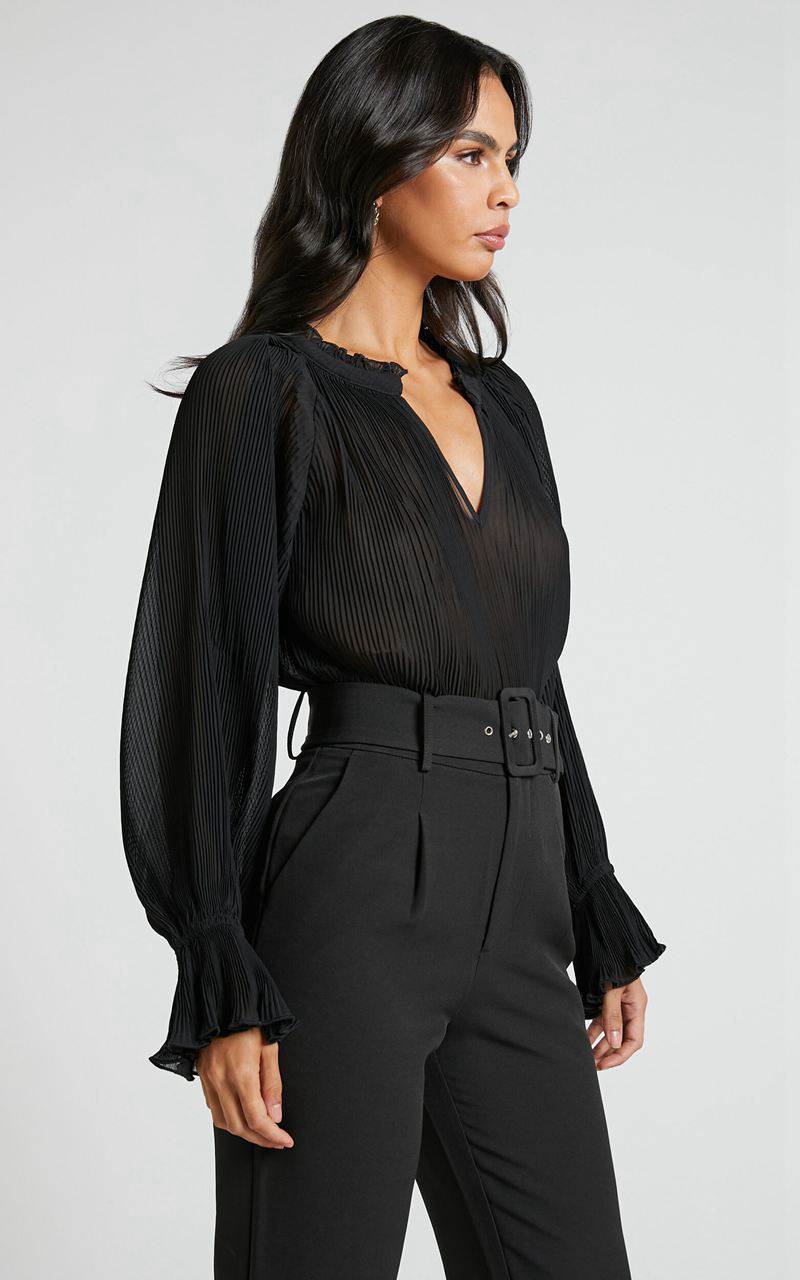 Showpo Kerray Top - V Neck Long Sleeve Pleated Top Black | GPQTMH708