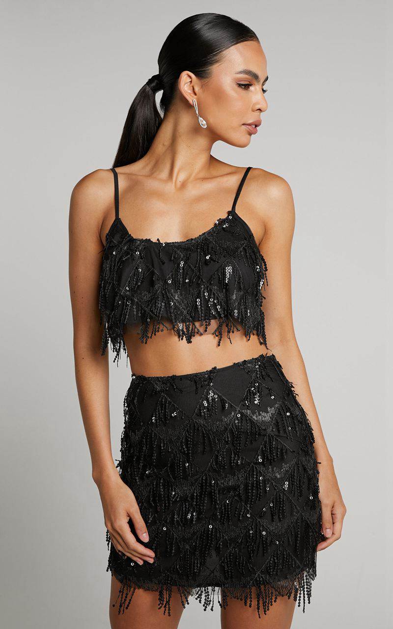 Showpo Khrizza Top - Sequin Diamond Mesh Cropped Cami Top Black | QFBOLJ497