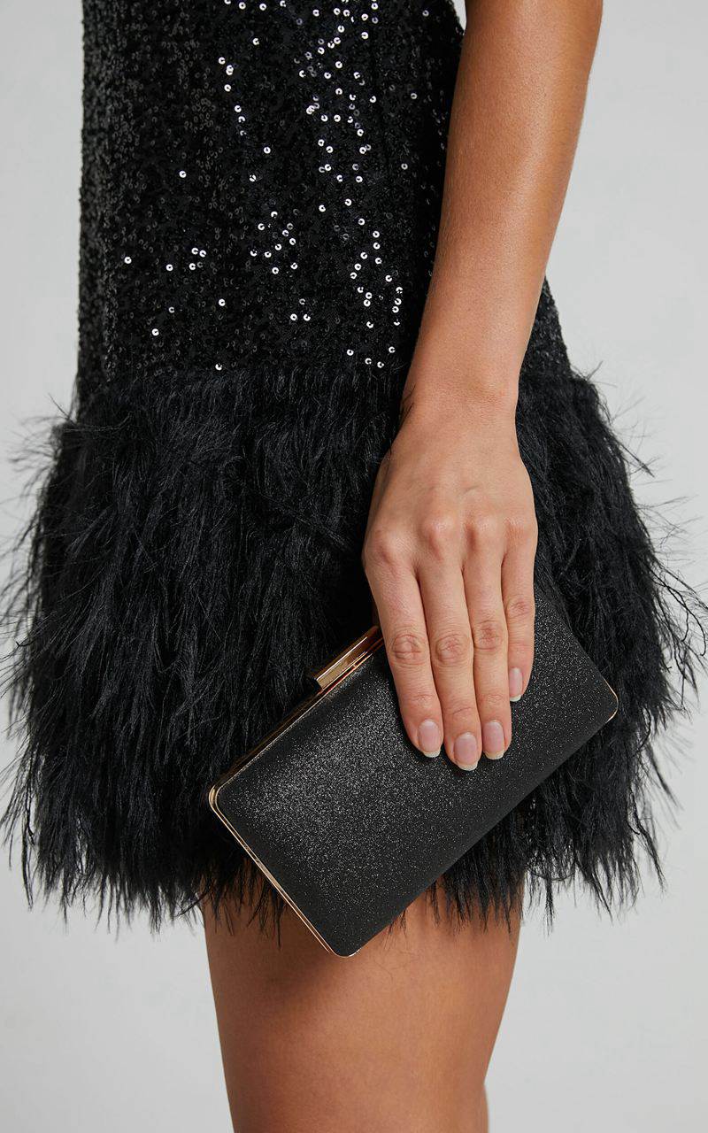 Showpo Kiara Glitter Clutch Black | MIPBER183