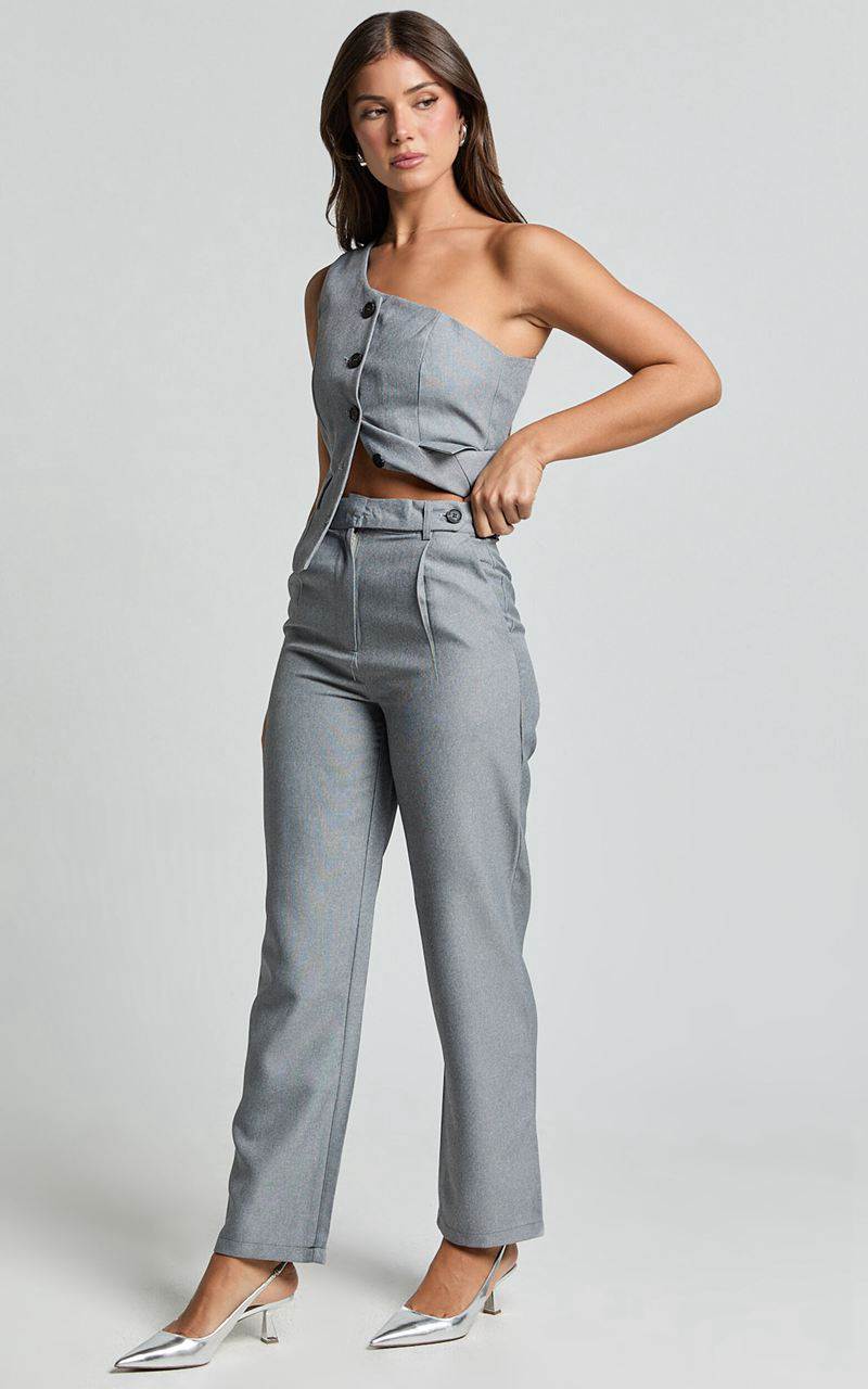 Showpo Kourtney Pants - Mid Waist Pleated Trousers Grey | GMFTCH013