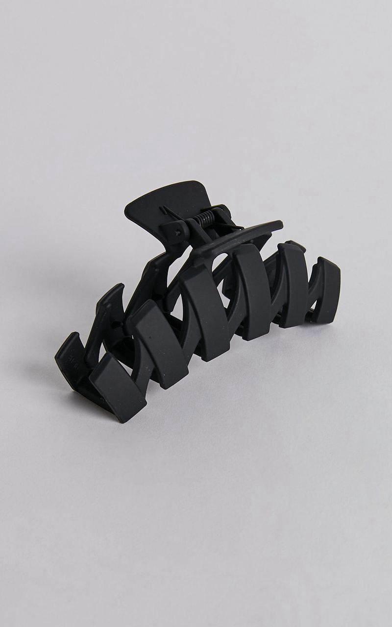 Showpo Kristi Hair Clip Black | LQEMAJ379