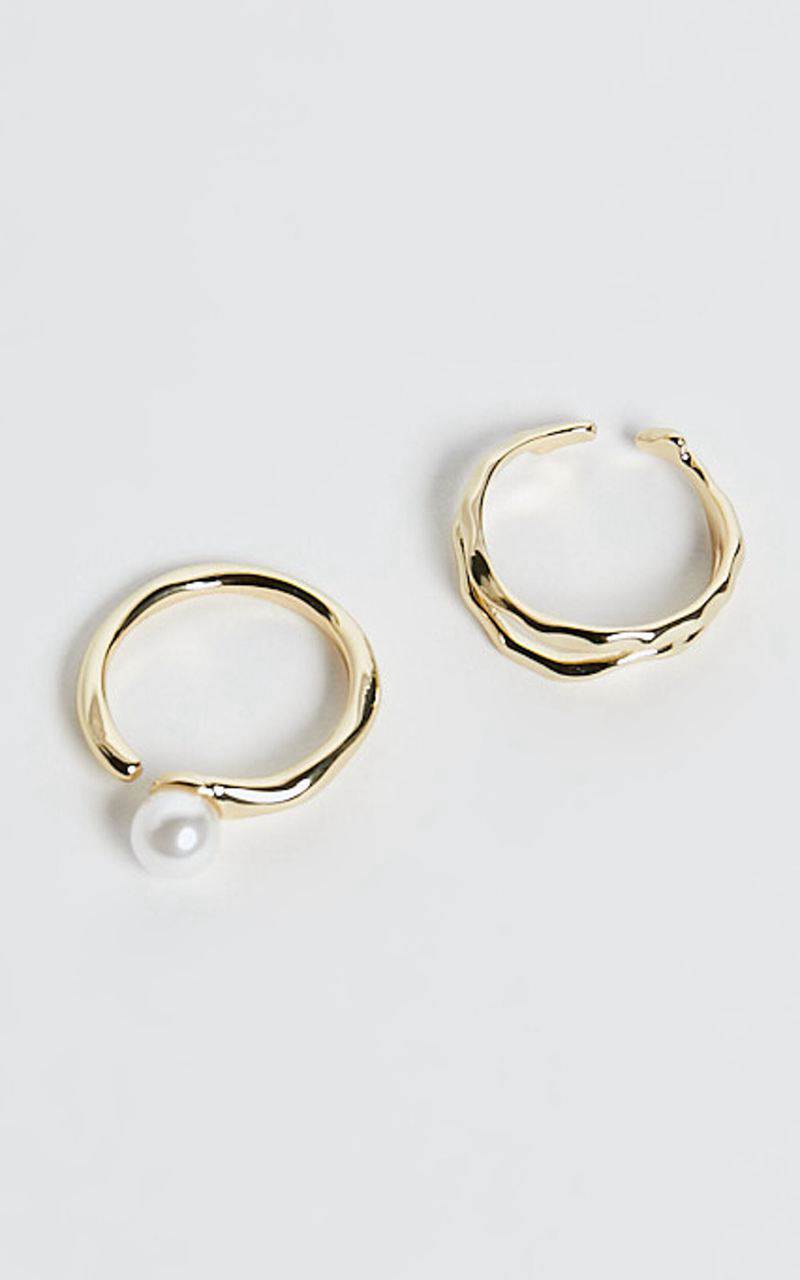 Showpo Lainey Rings - 3 Pack Gold Pearl Ring Set Gold | EPXWRQ904