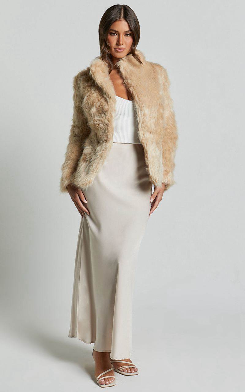 Showpo Lioness - Bada Bing Faux Fur Beige | ATBDZP472