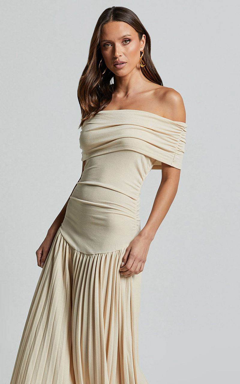 Showpo Lioness - Field Of Dreams Maxi Dress Oatmeal | VPXSWC876