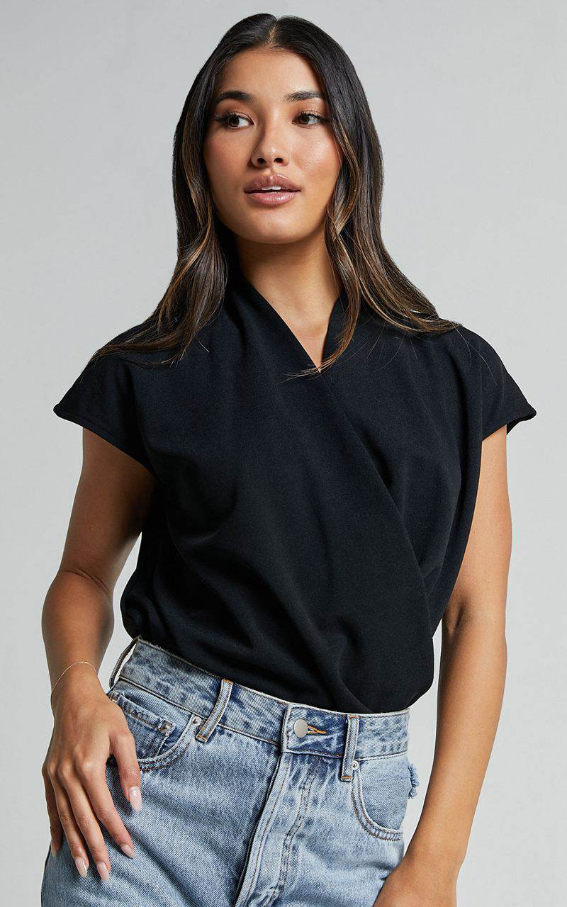 Showpo Lucianne Top - Short Sleeve Draped Top Black | FJOIUG306