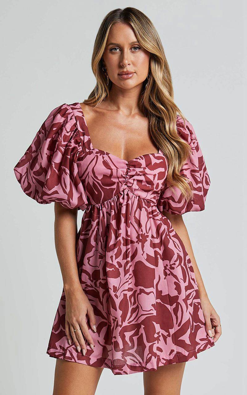 Showpo Lydie Mini Dress - Sweetheart Short Balloon Sleeve Ruched Bodice Dress Whirlwind Floral Print | JKRUBS586