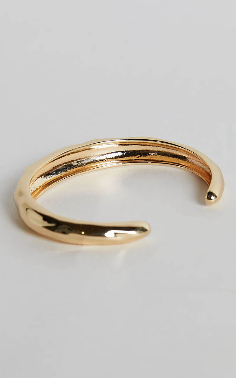 Showpo Marcia Bangle - Open Bangle Gold | XIHFJT706