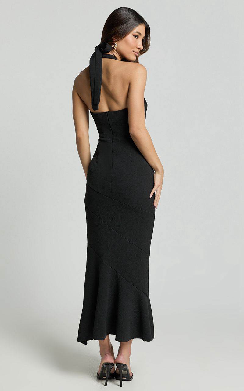 Showpo Maris Maxi Dress - Full Length Halter Tie Neck Dress Black | MCOSPF457