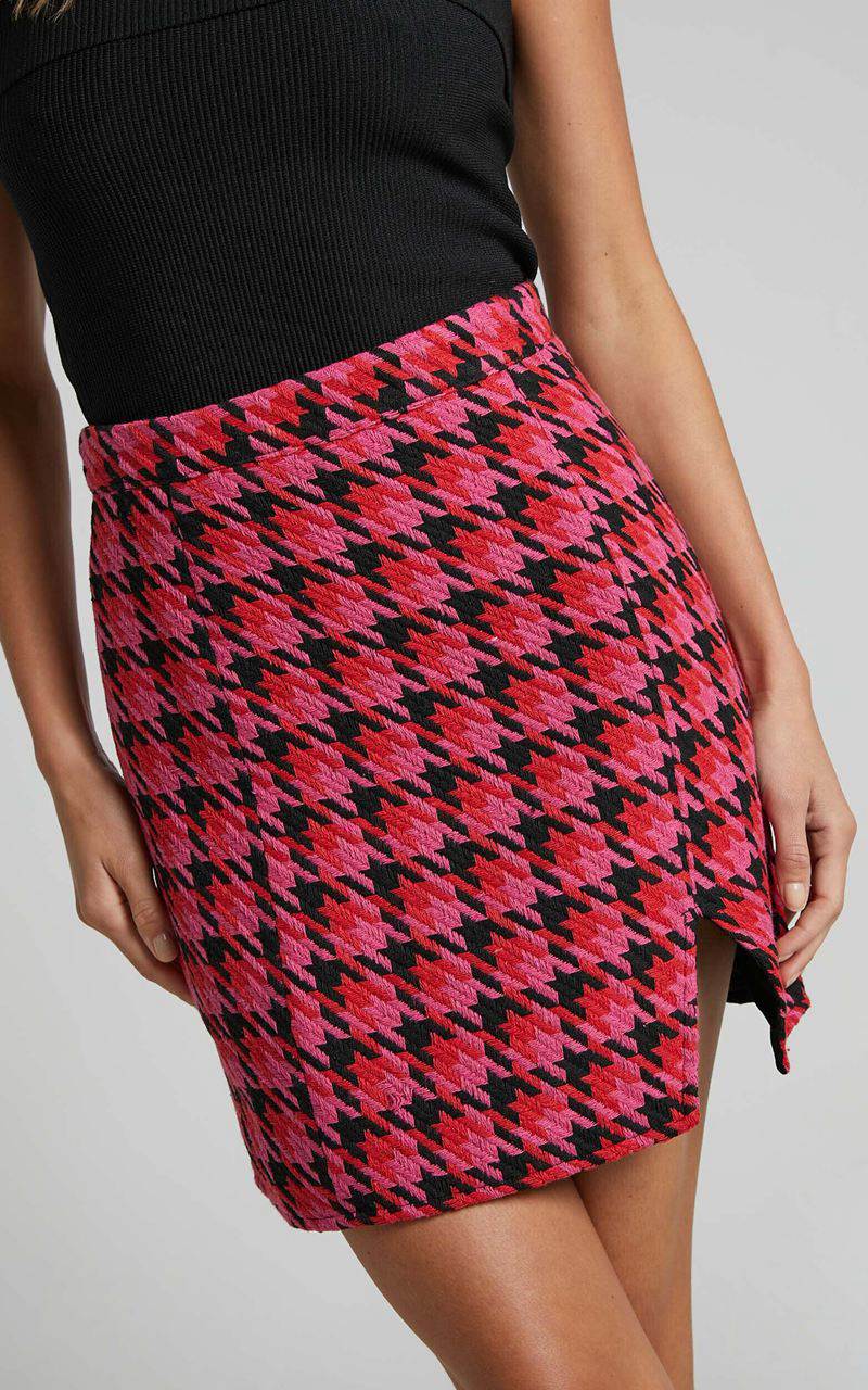 Showpo Marjoe Mini Skirt - A Line High Waist Textured Skirt Pink And Black Check | QYNDUK971