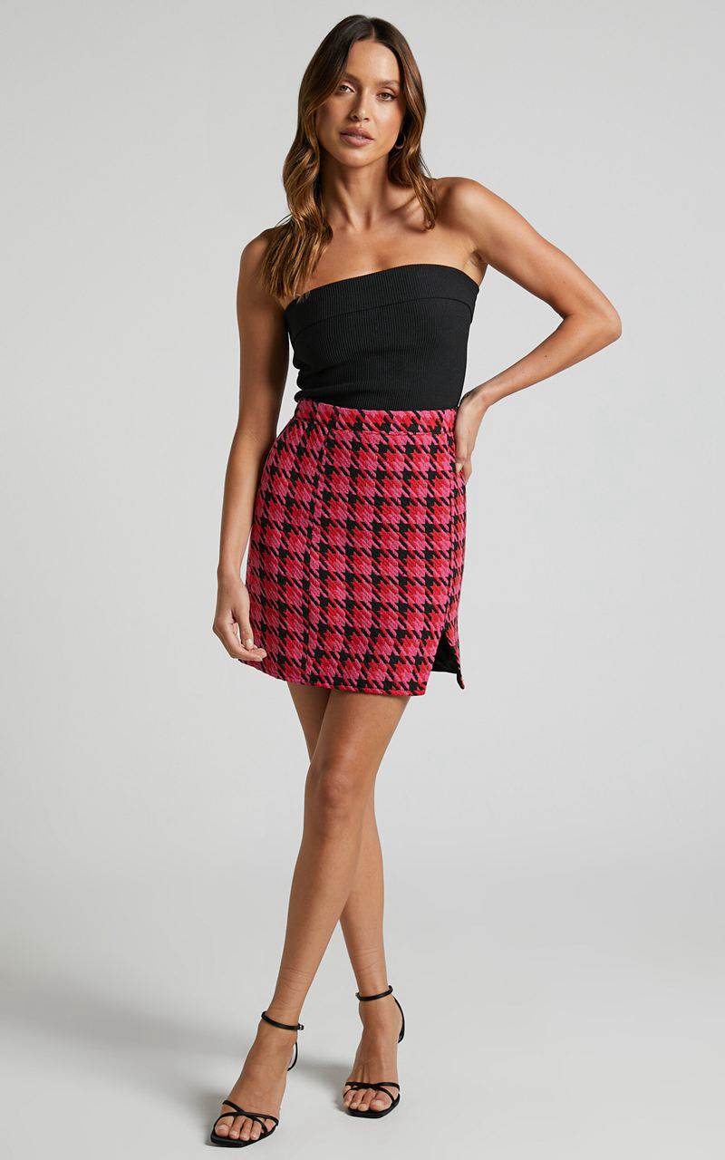 Showpo Marjoe Mini Skirt - A Line High Waist Textured Skirt Pink And Black Check | QYNDUK971