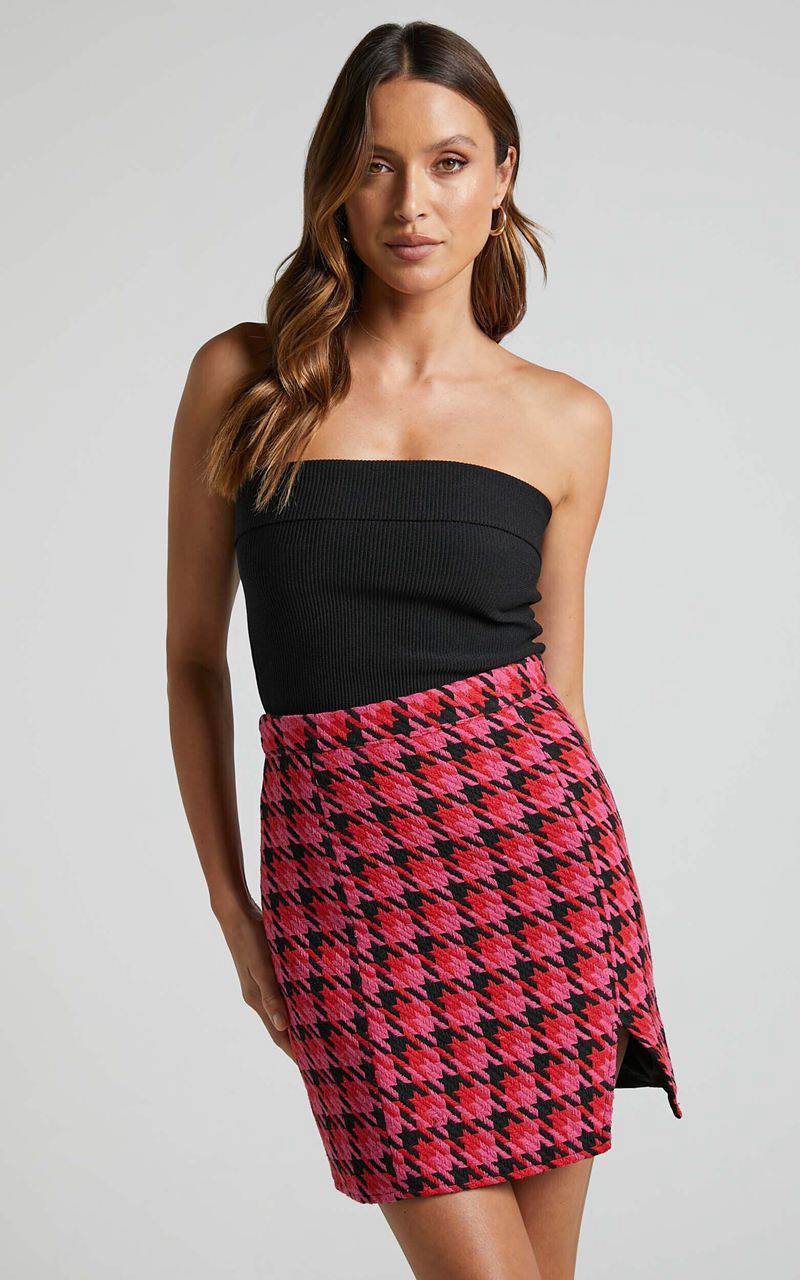 Showpo Marjoe Mini Skirt - A Line High Waist Textured Skirt Pink And Black Check | QYNDUK971