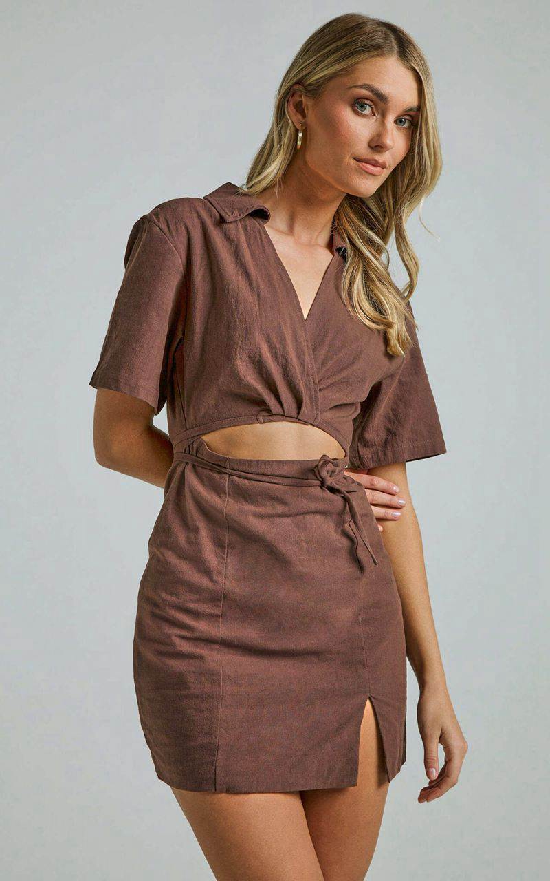 Showpo Marsha Mini Dress - Cut Out Short Sleeve Dress Chocolate | DRPTOB204