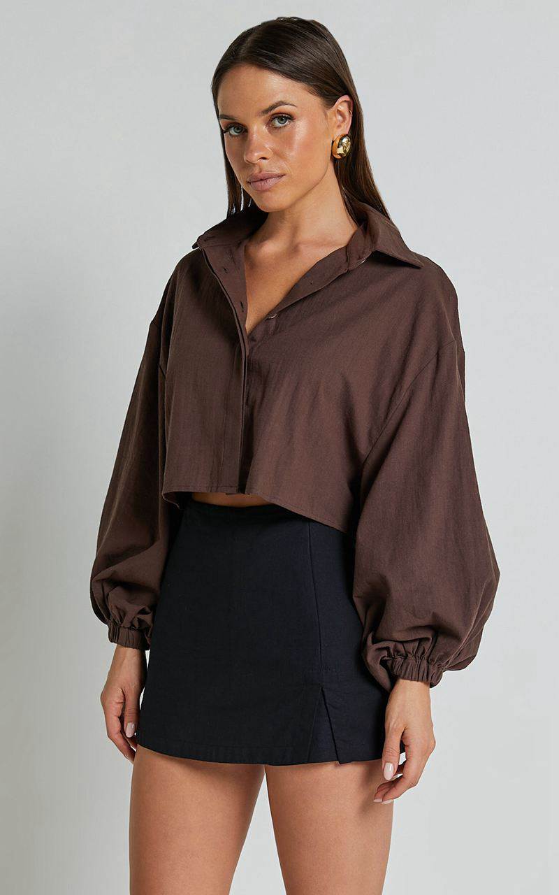 Showpo Marsha Shirt - Cropped Long Sleeve Button Up Shirt Chocolate | WARBVH764