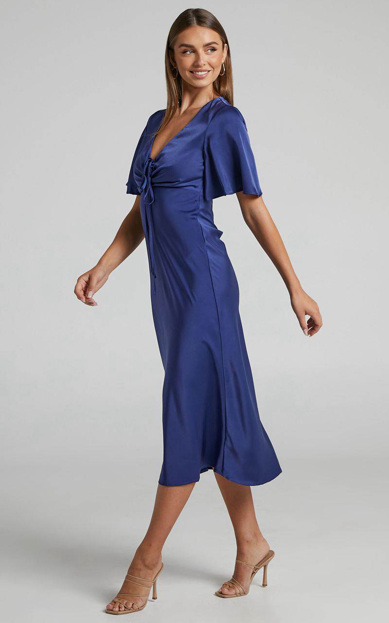 Showpo Nicholla Midi Dress - Ruched Front Angel Sleeve Slip Dress Navy | EFWATN845