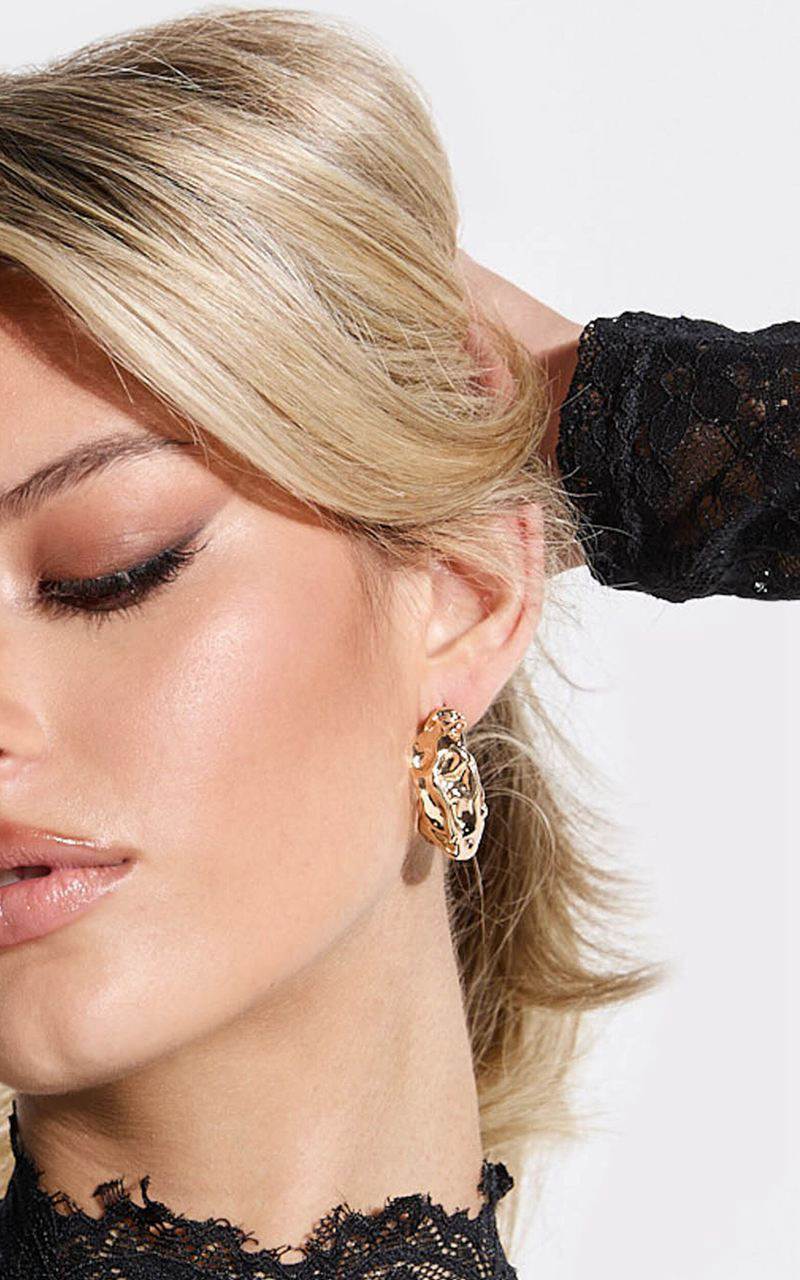 Showpo Paige Earrings - Textured Hoop Earrings Gold | ITVDWH478