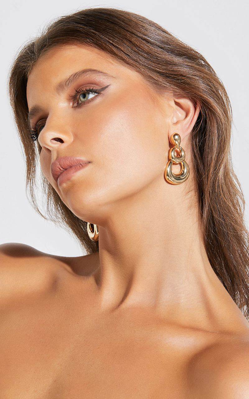 Showpo Raquel Earrings - Tripple Drop Detail Earrings Gold | OLGJUH951