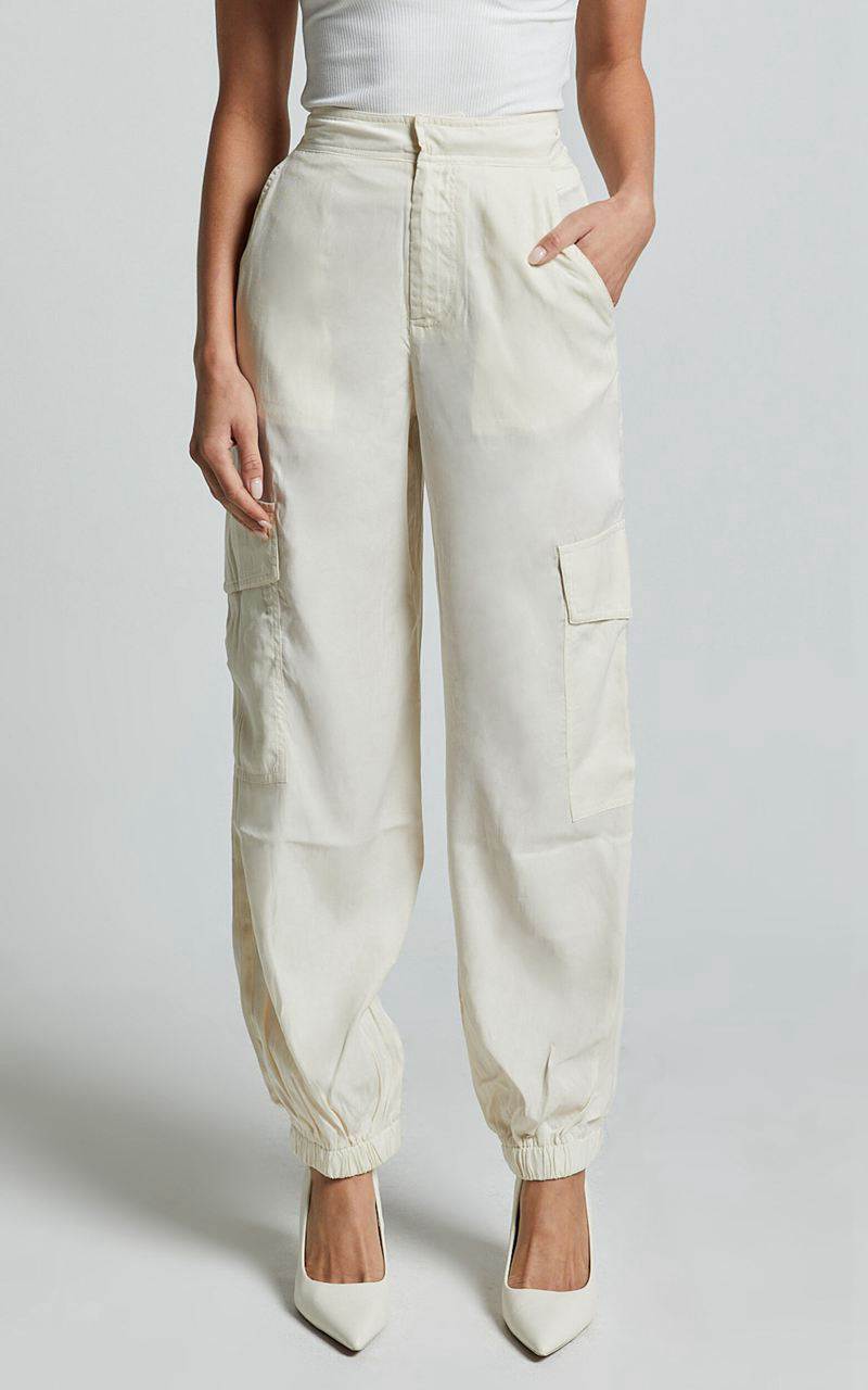 Showpo Robbie Pants - Mid Rise Cuffed Ankle Cargo Pants Oyster | PZJOXK573