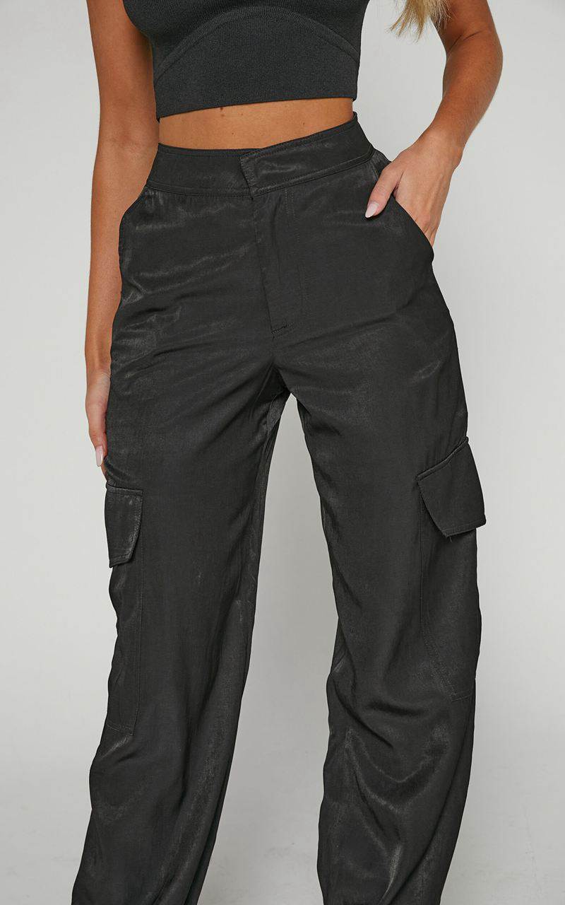 Showpo Robbie Pants - Mid Rise Cuffed Ankle Cargo Pants Black | NSEMQV641