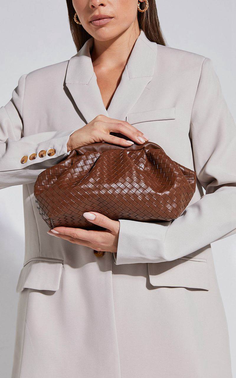 Showpo Sardinia Woven Clutch Brown | VURBEK271