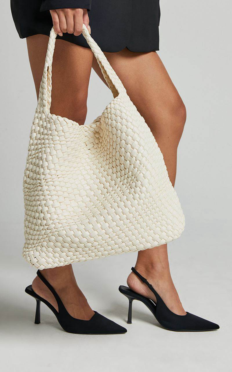 Showpo Seoul Bag - Quilted Tote Bag Cream | XJVLWK106