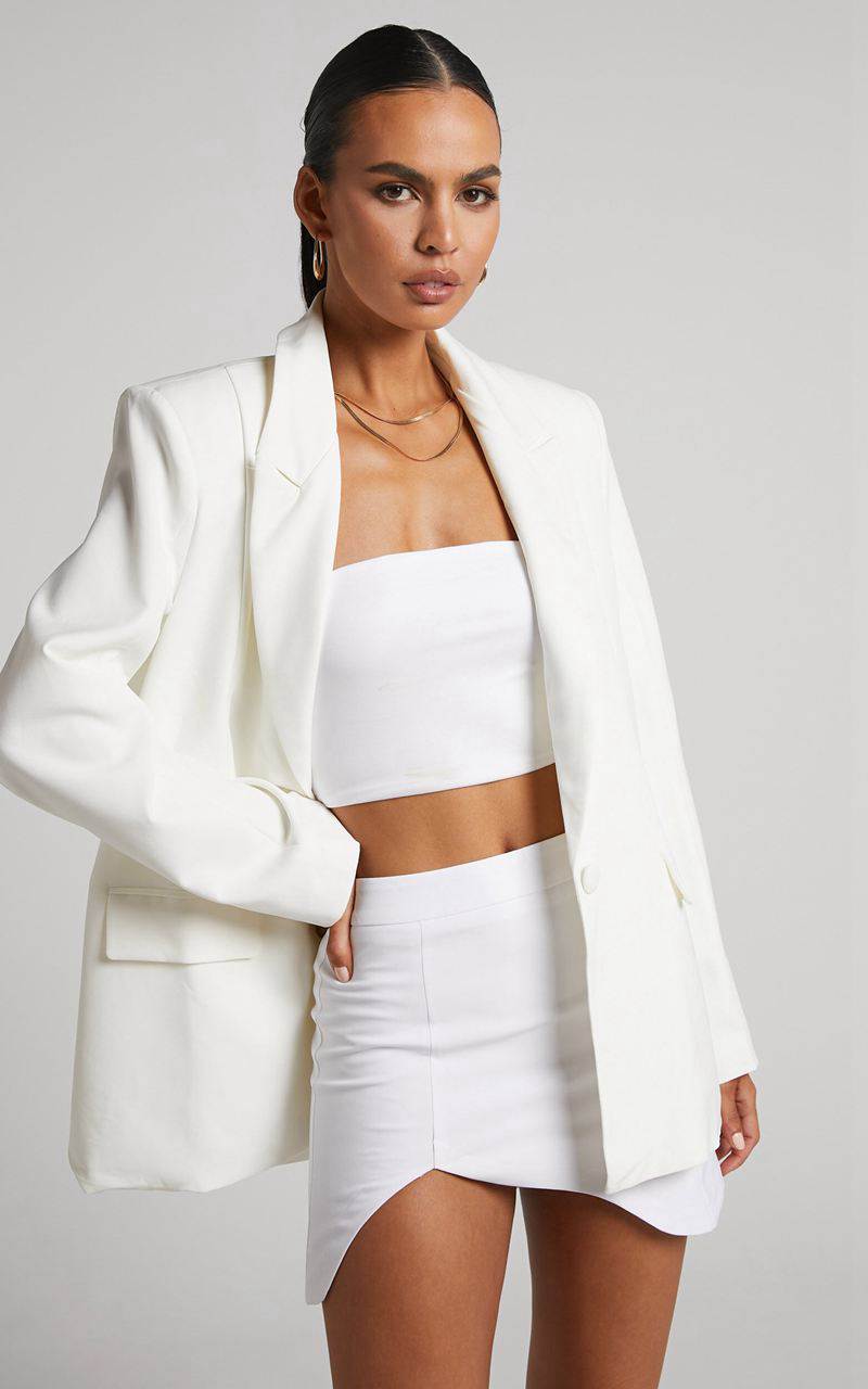 Showpo Sharmiel Blazer - Plunge Neck Oversized Longline Blazer Ivory | QVCMNL523