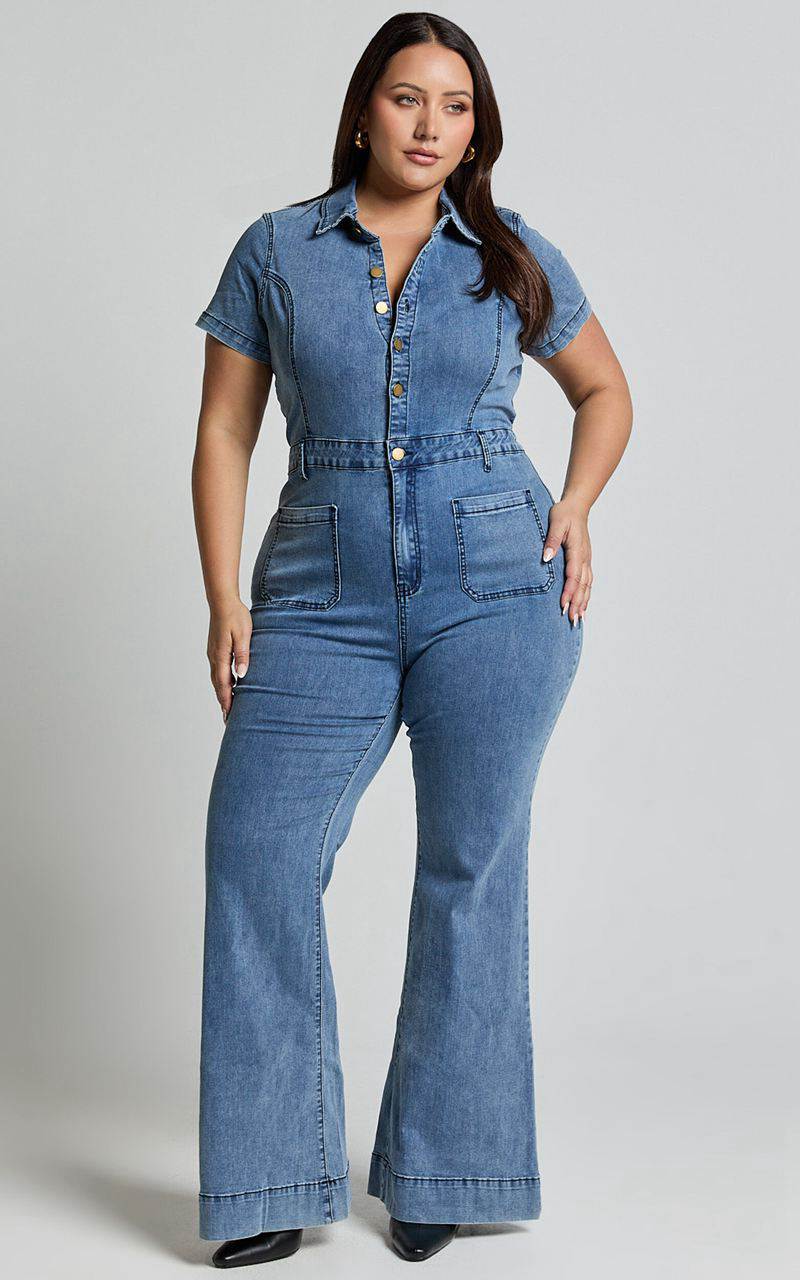 Showpo Silvena Jumpsuit - Short Sleeve Flared Denim Jumpsuit Blue | YCZTIA257