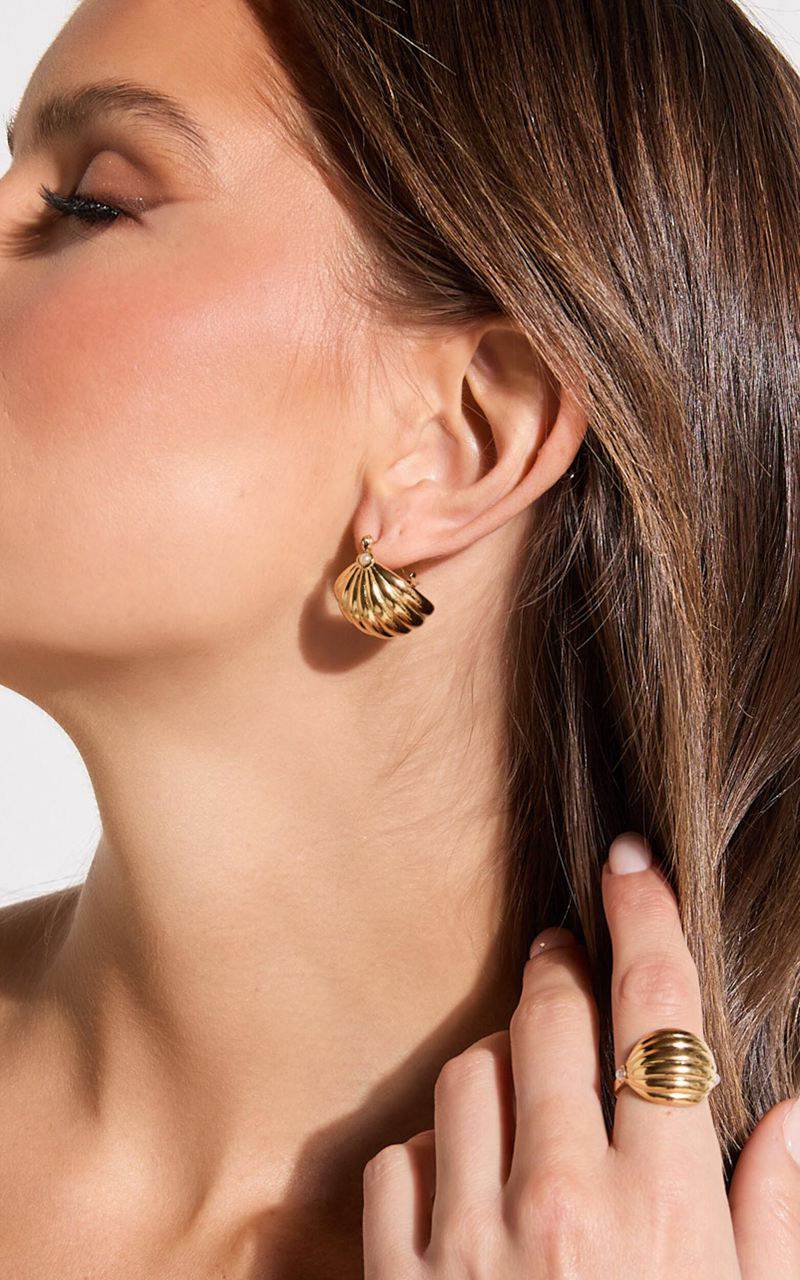 Showpo Skylee Earring - Croissant Shape Statement Earring Gold | YVKTCJ285