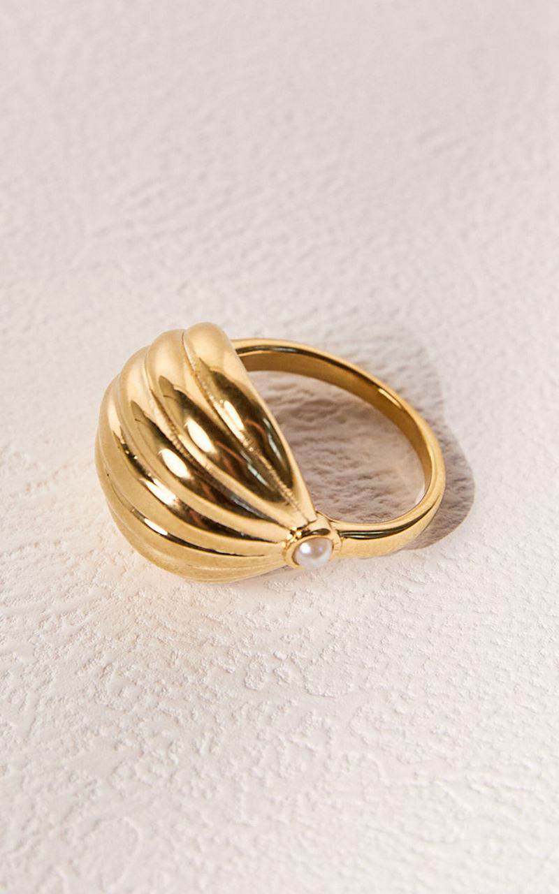 Showpo Skylee Ring - Croisstant Shape Statement Ring Gold | OAVRUJ106