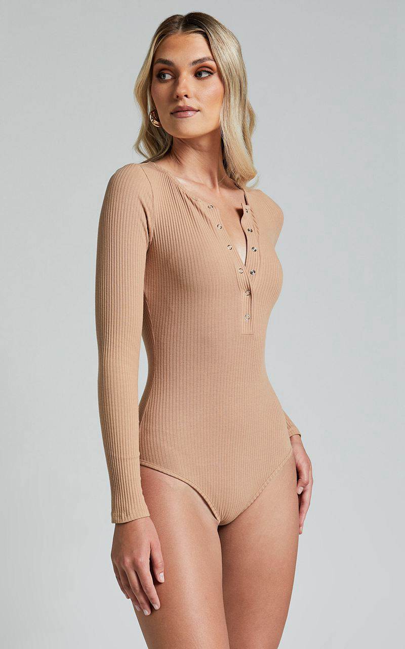 Showpo Tatem Bodysuit - Long Sleeve Button Front Bodysuit Mocha | SYWMKL864