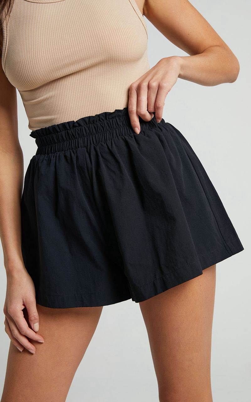 Showpo Terah Shorts - High Waisted Shorts Black | ZAVNBY475